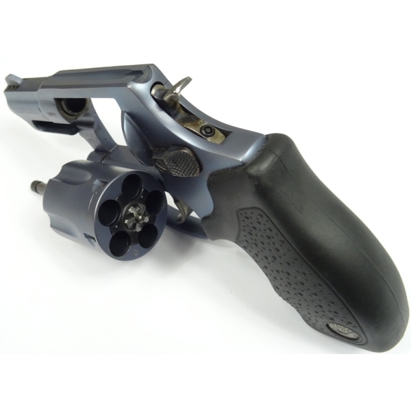 Rewolwer Taurus mod. 85 Titanium kal. .38Spec.